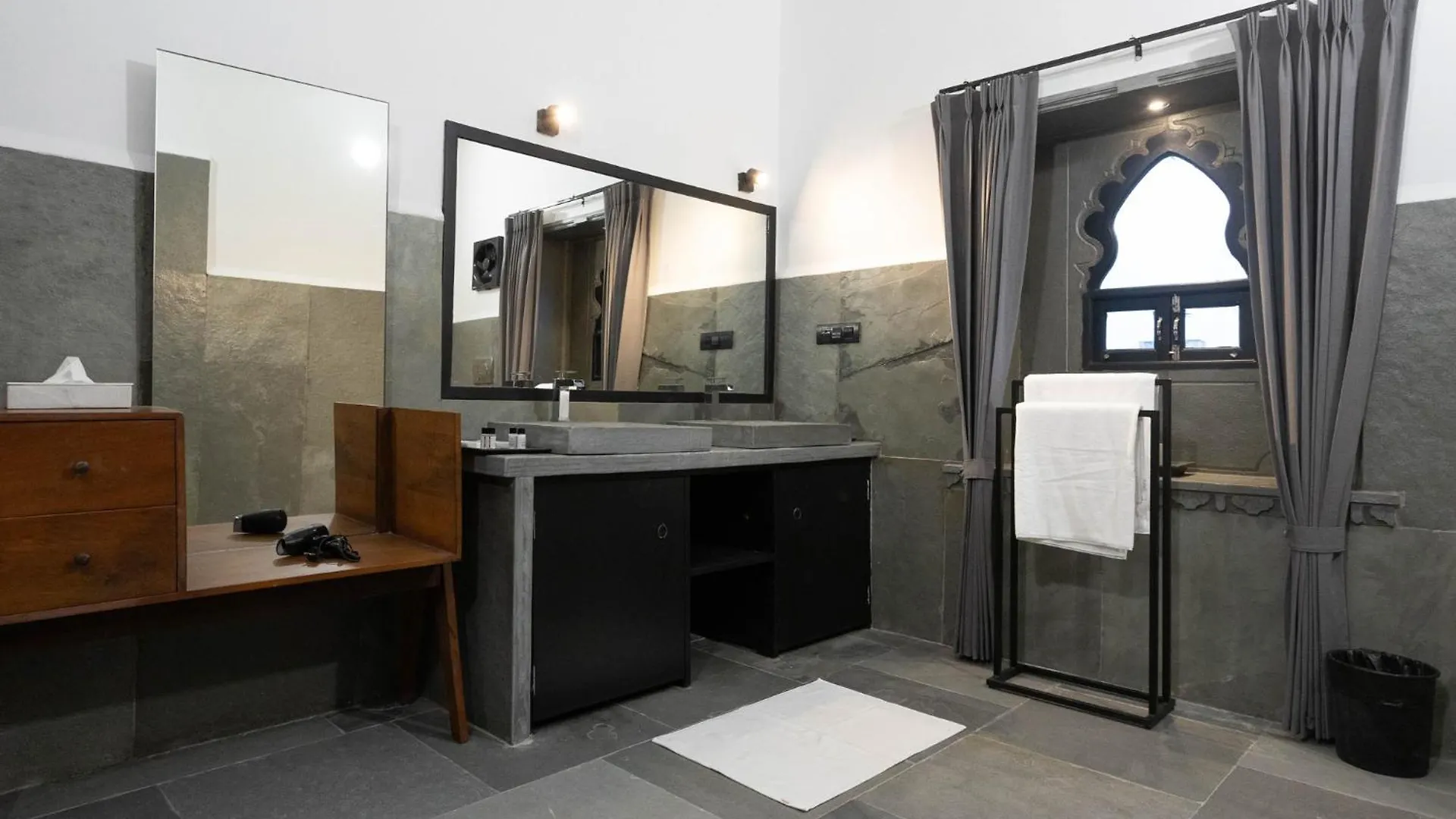 Madri Haveli Retreat Hotel Udaipur 4*,