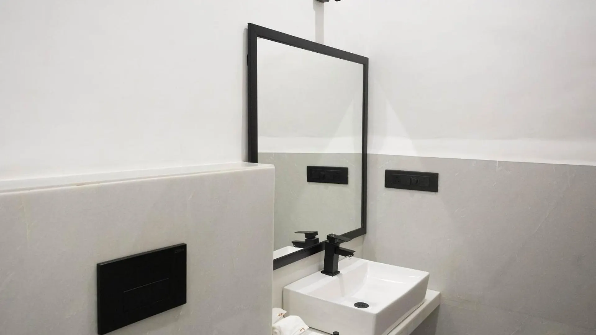 Madri Retreat - Heritage Boutique Hotel With Pool Udajpur
