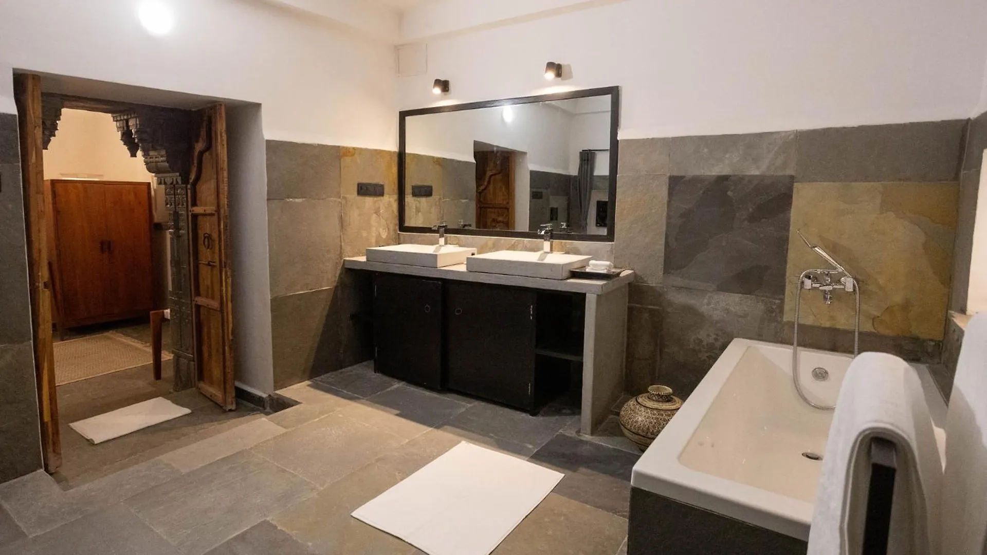 Madri Retreat - Heritage Boutique Hotel With Pool Udajpur