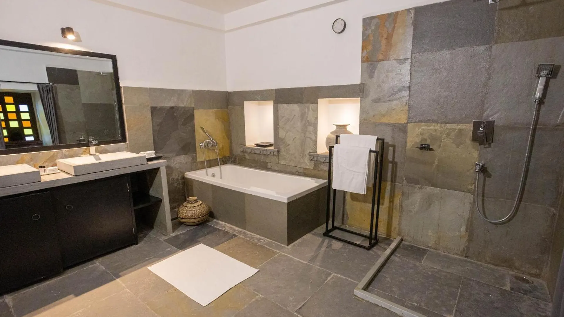 Madri Retreat - Heritage Boutique Hotel With Pool Udajpur
