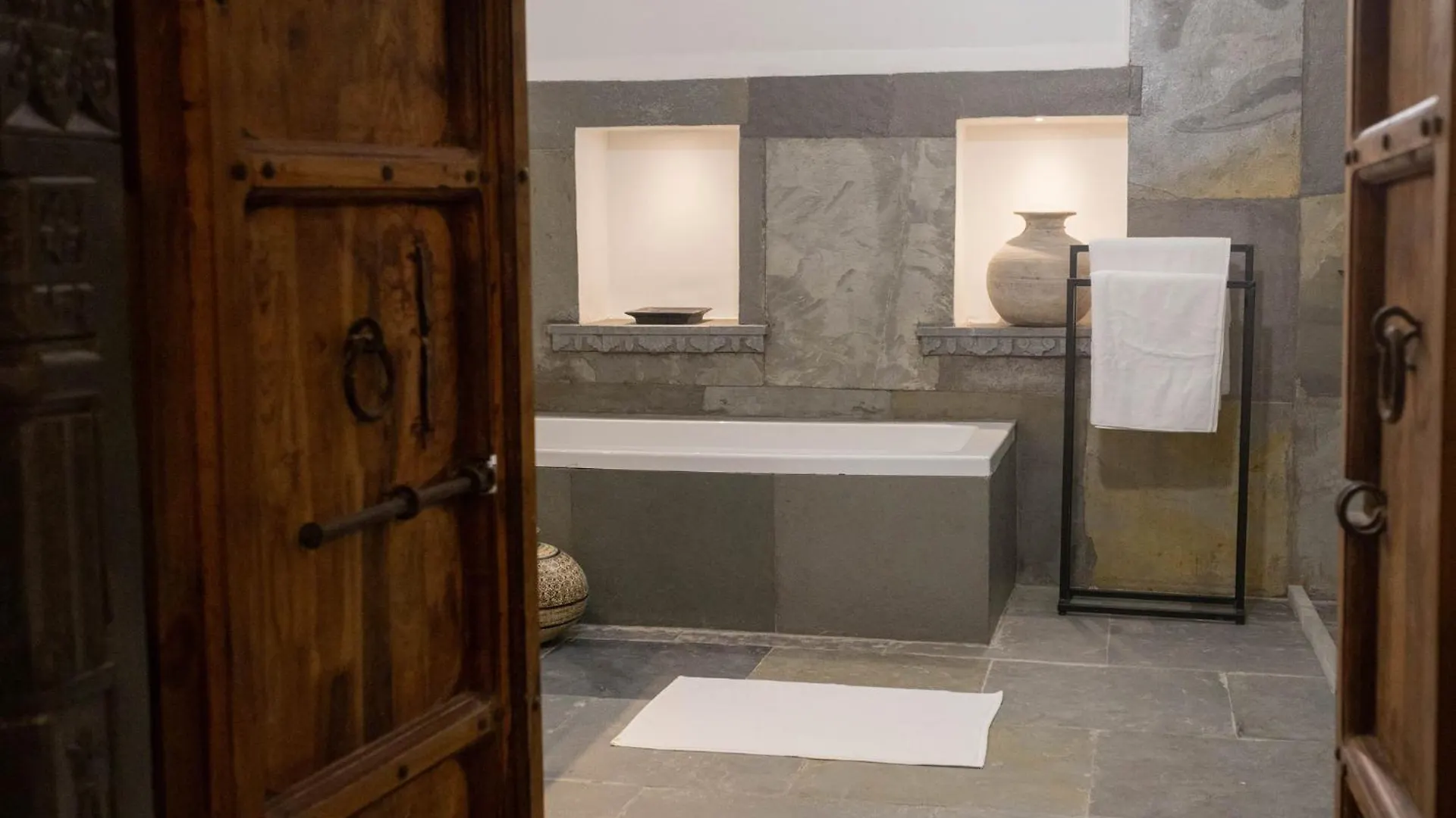 Madri Retreat - Heritage Boutique Hotel With Pool Udajpur