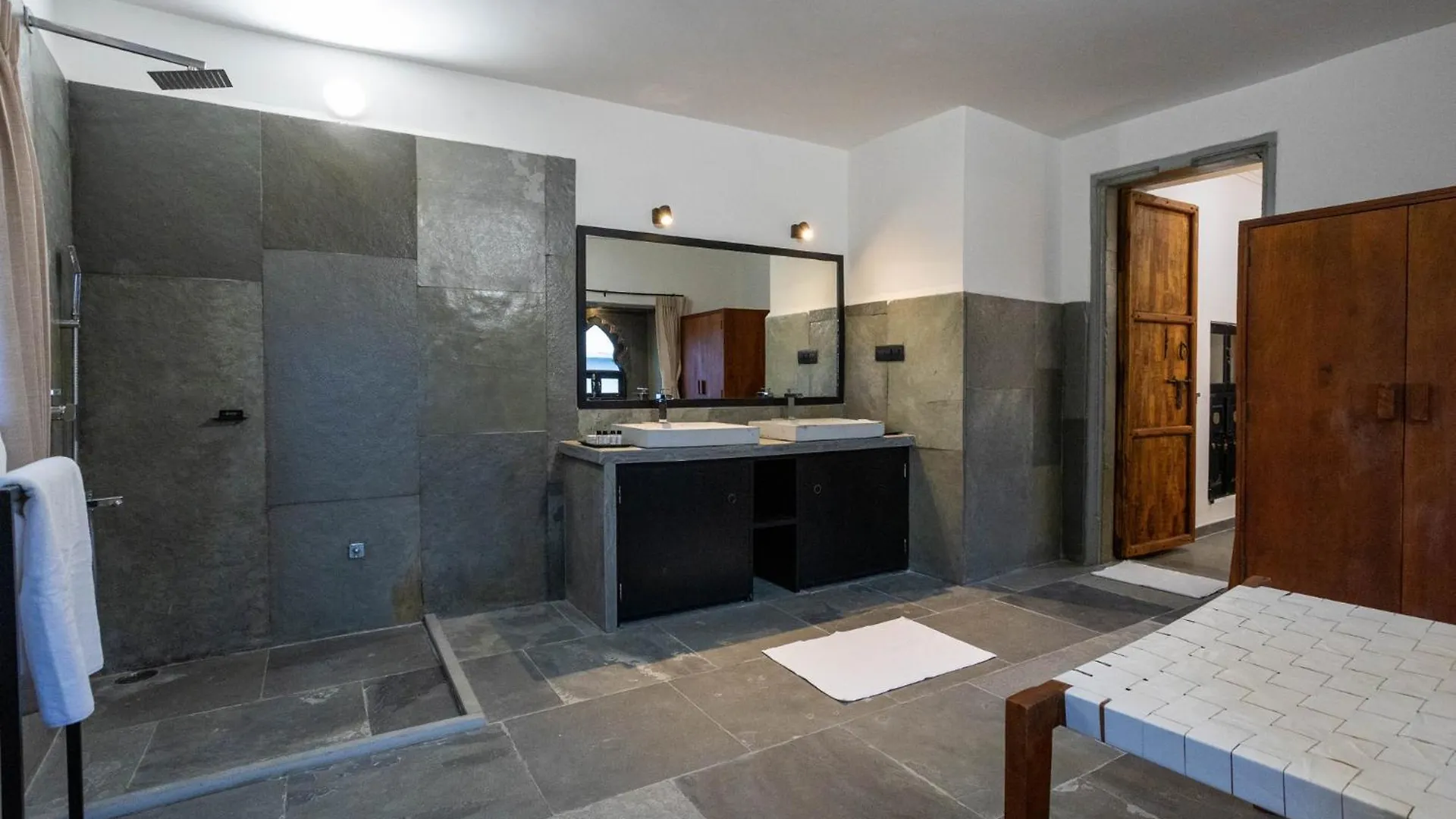 Madri Retreat - Heritage Boutique Hotel With Pool Udajpur